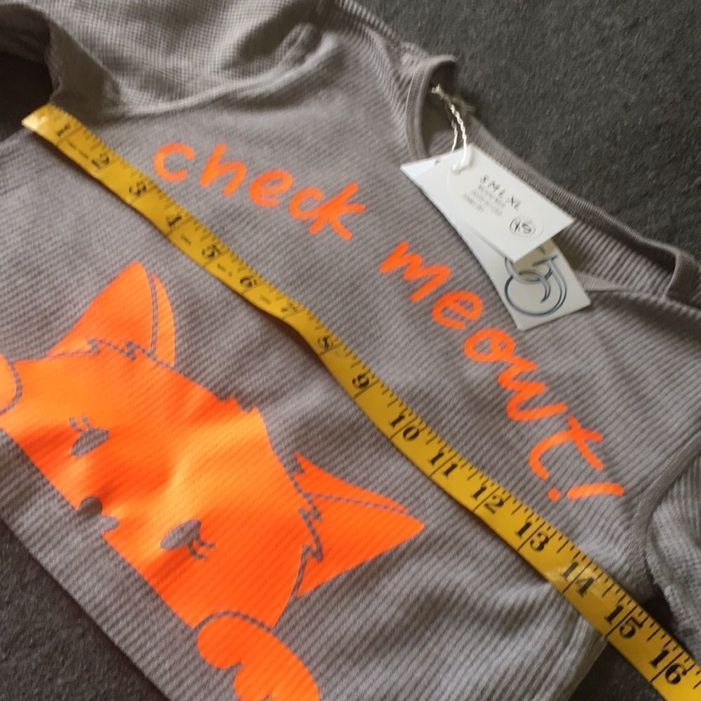 Check Meowt Thermal CropTop - Picture 9 of 9
